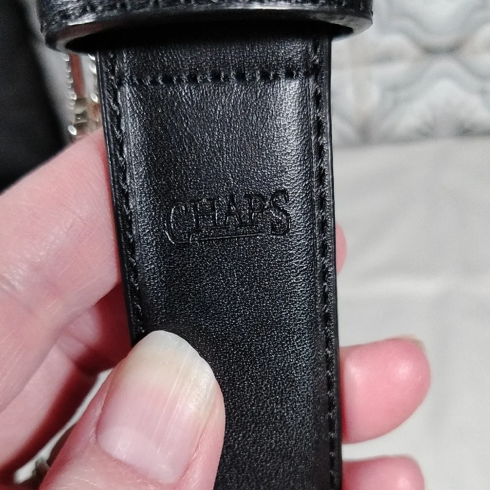 Chaps Boy's Black Leather Ratchet Belt With Silver Buckle Size M 26-28 Like New